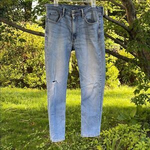 Levi’s 514 distressed jeans 33w 30L